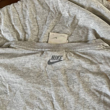 Load image into Gallery viewer, Vintage Nike Oregon Waffle Shirt Size Medium/Large

